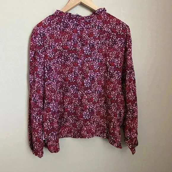 Abound Floral Puff Wide Sleeve‎ V-Neck Blouse - Picture 8 of 8